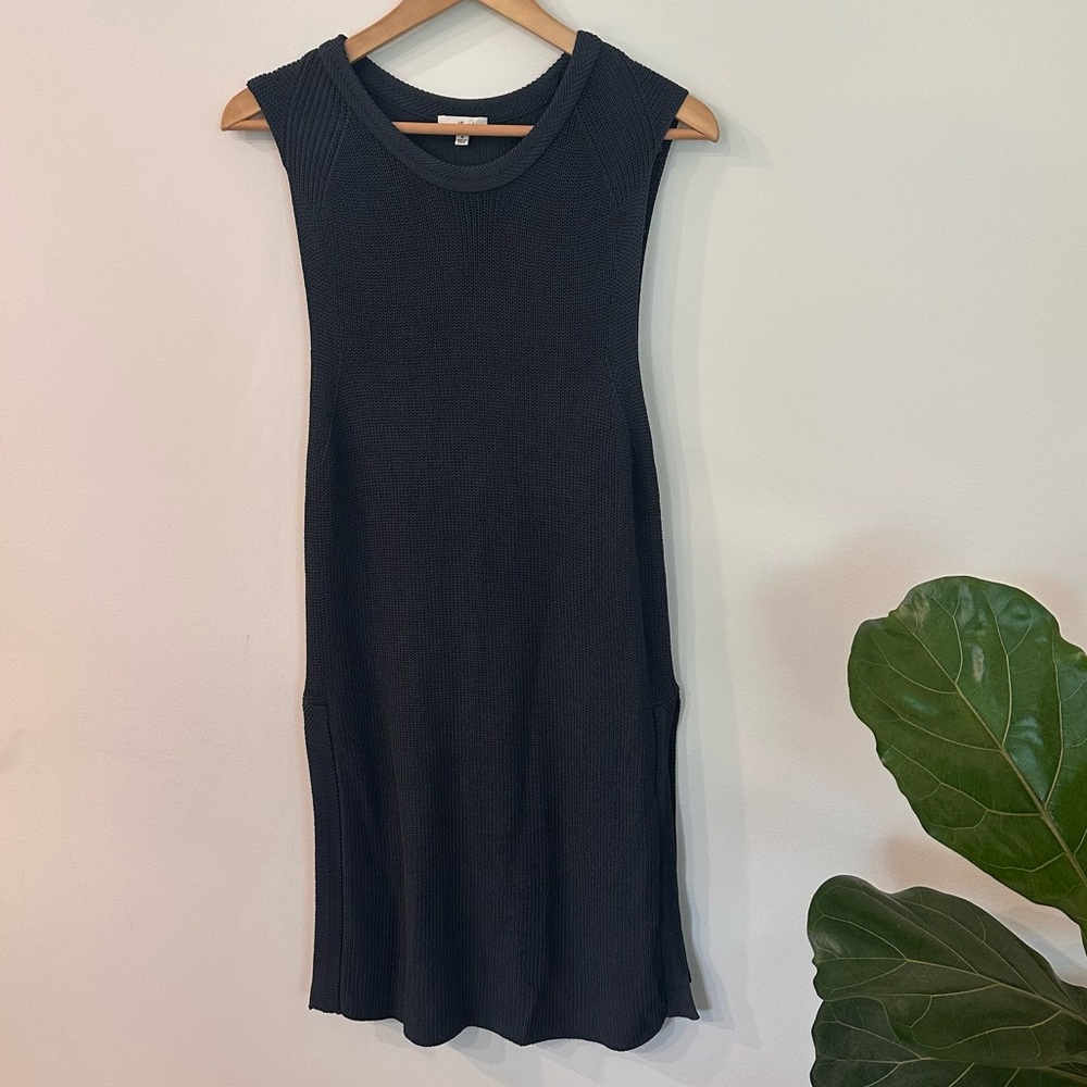 Aritzia Wilfred Sleeveless Sweater Tunic M